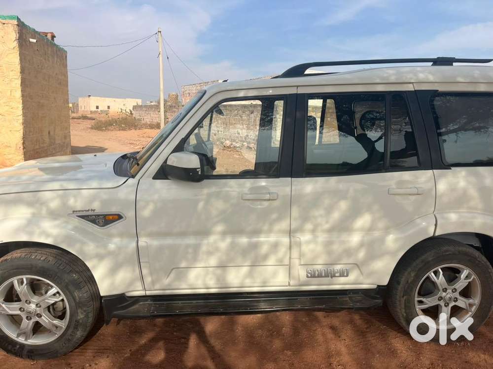 Mahindra Scorpio 2015 Diesel Well Maintained