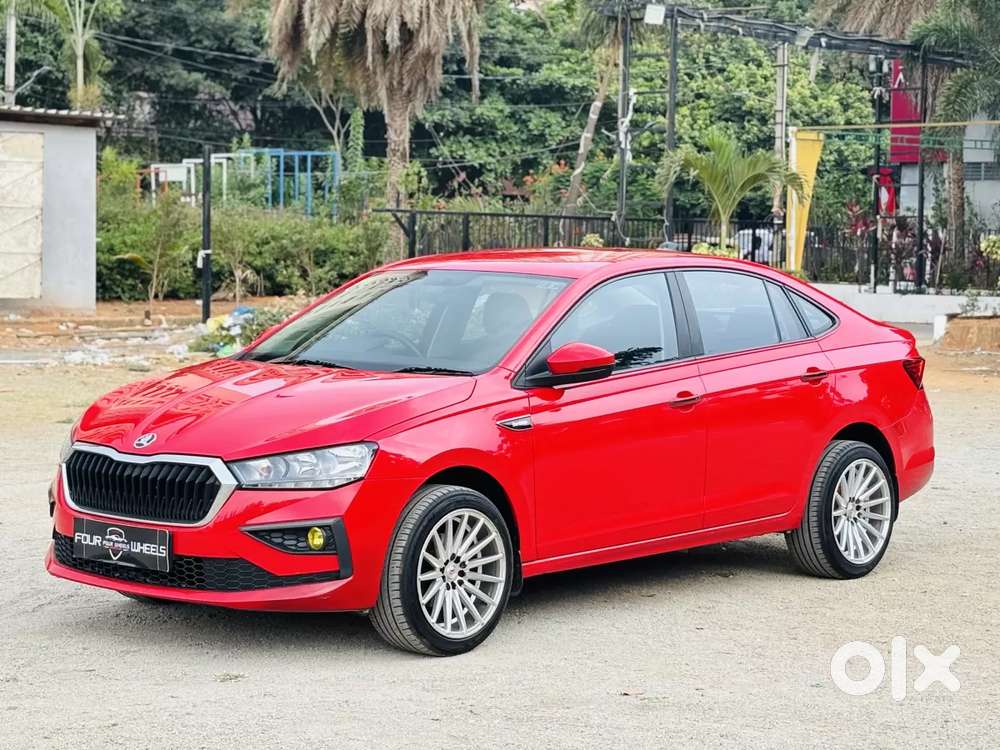 Skoda Slavia Ambition 1.0l Tsi At, 2022, Petrol