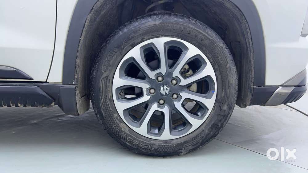 Maruti Suzuki Grand Vitara 1.5 Delta Smart Hybrid At, 2023, Petrol