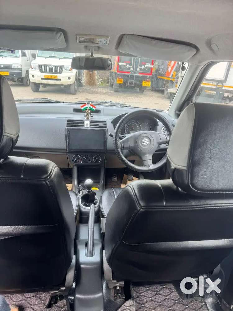 Maruti Suzuki Dzire 1.2 Vxi 2010