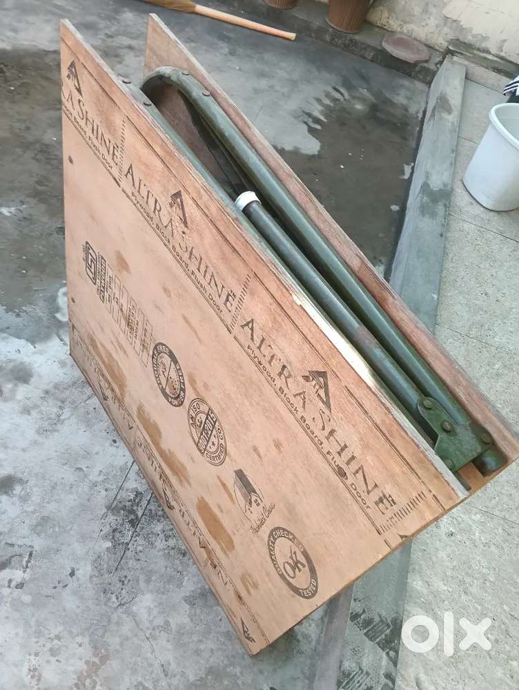 New condition portable single bed