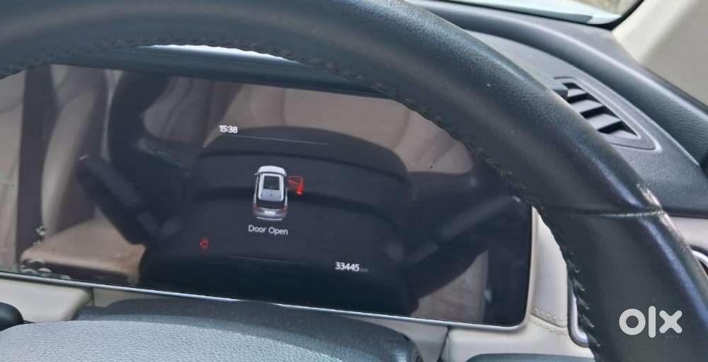 Mahindra Xuv700 2.2 Ax 7 Diesel Mt Luxury Pack Str, 2024, Diesel