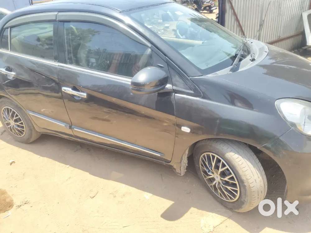 Honda Amaze 2014 Diesel 130000 Km Driven