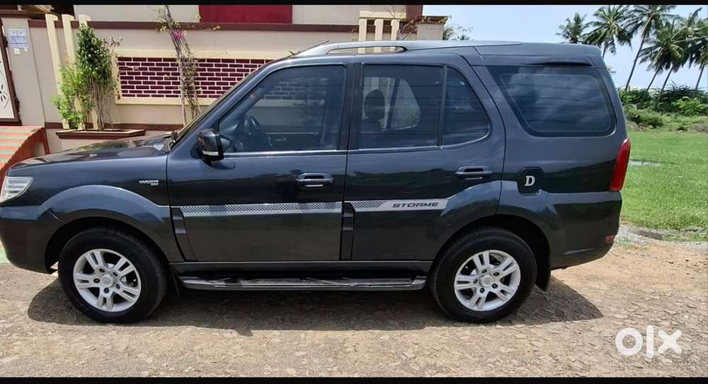 Tata Safari Storme 2018