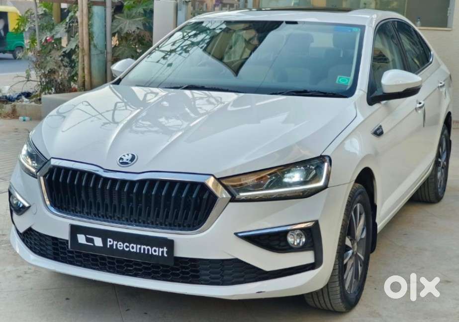 Skoda Slavia 1.0 Tsi Style At, 2023, Petrol