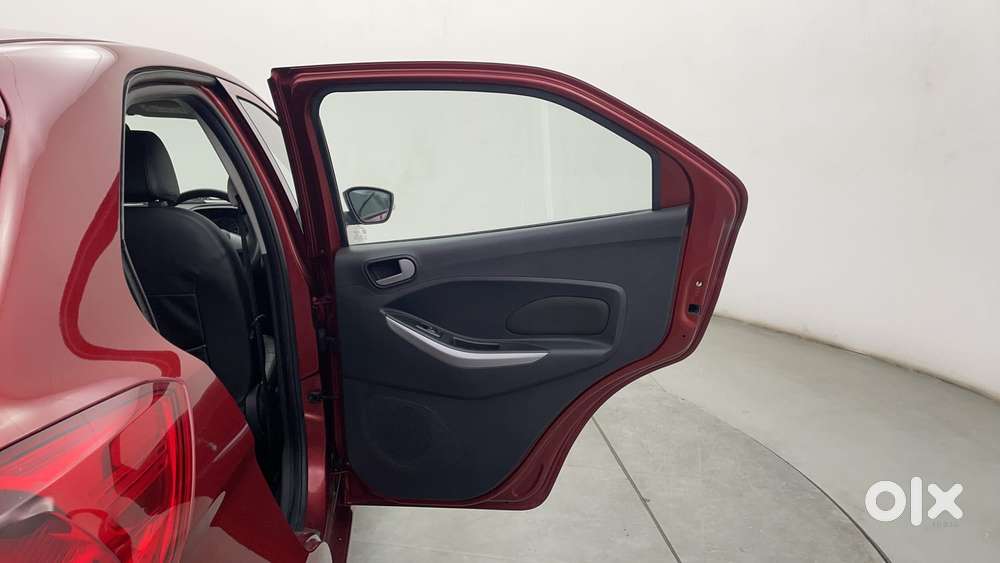 Ford Figo 1.5p Titanium At, 2016, Petrol