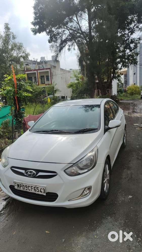 Hyundai Verna Fluidic 1.6 Vtvt Sx, 2012, Petrol