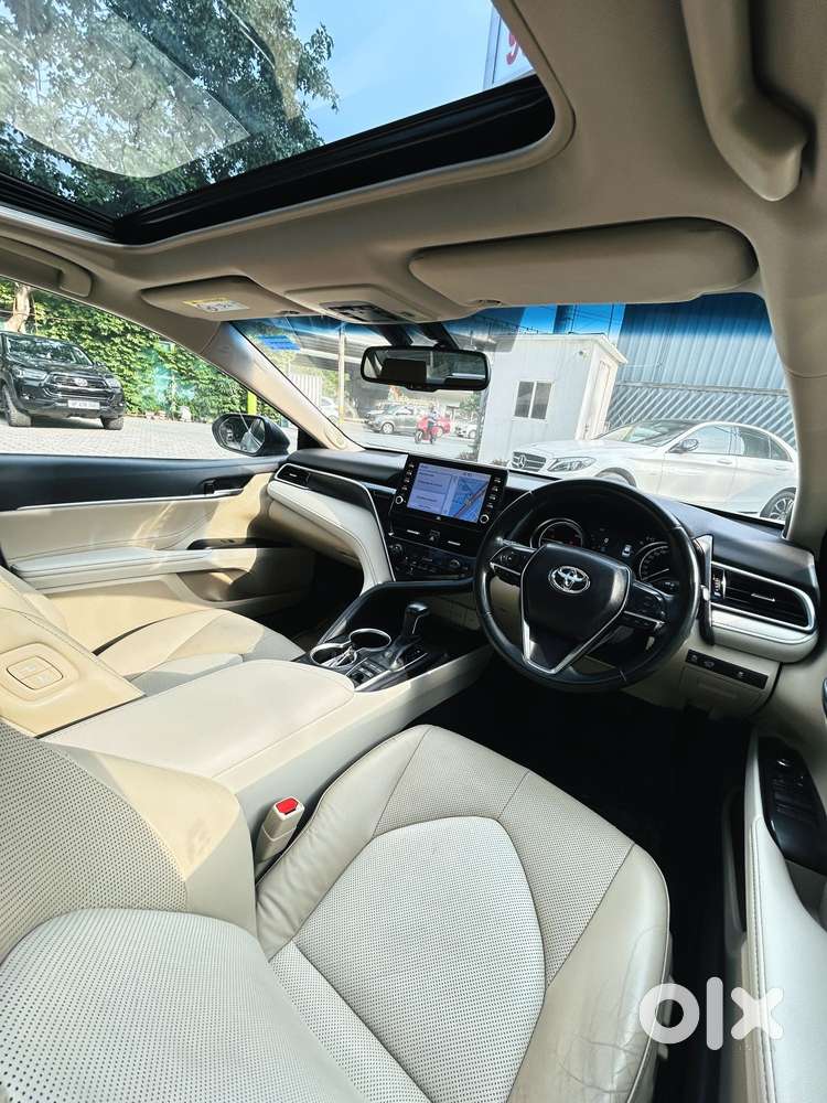 Toyota Camry 2.5 Hybrid, 2023, Petrol