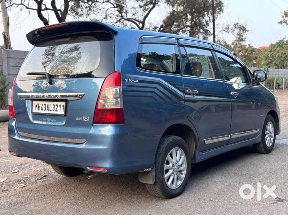 Toyota Innova 2012 Diesel 150000 Km Driven