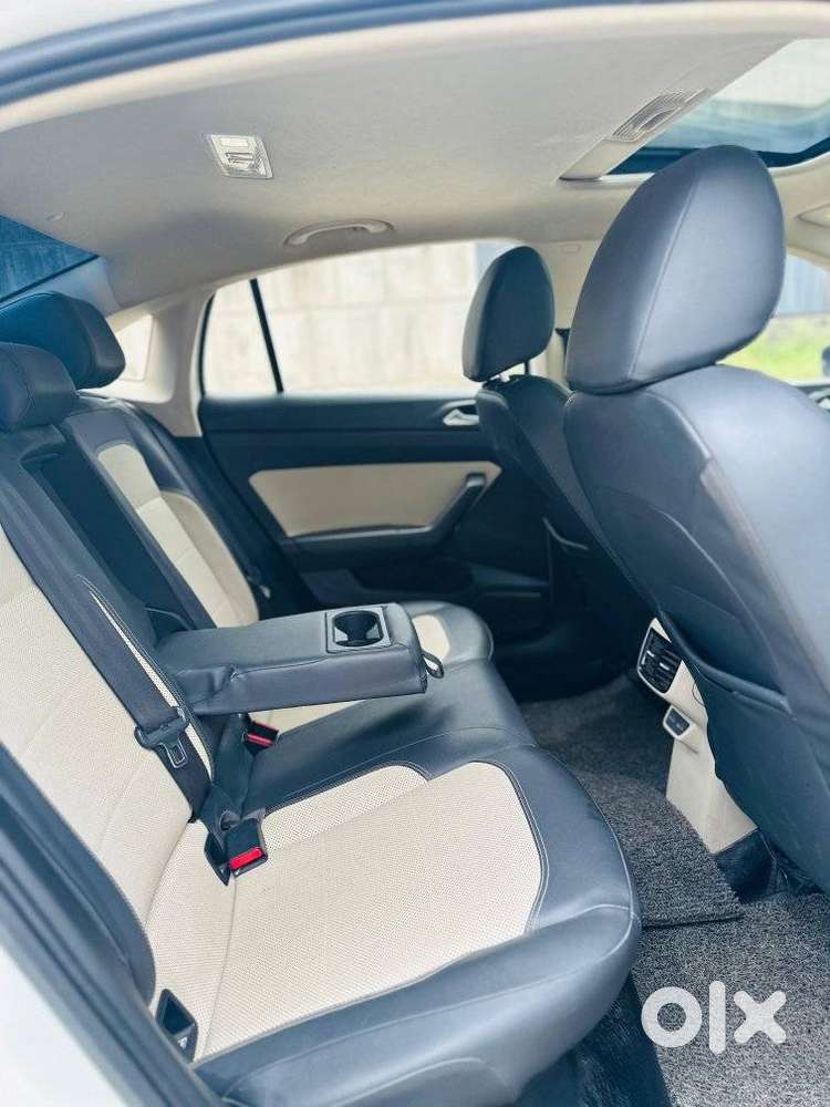 Skoda Slavia 1.5 Tsi Style At, 2023, Petrol