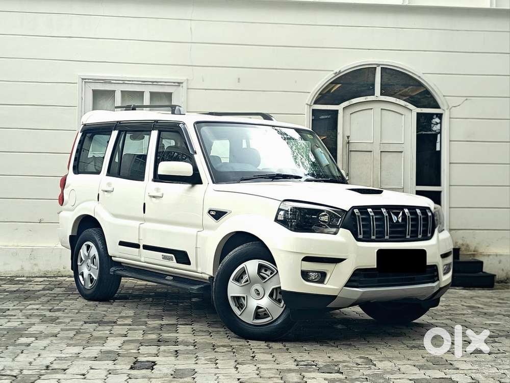 Mahindra Scorpio Classic, 2023, Diesel