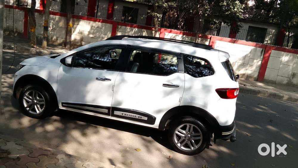 Renault Triber Rxz, 2021, Petrol