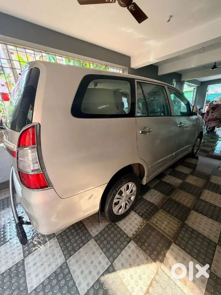 Toyota Innova 2015 Diesel Well Maintained