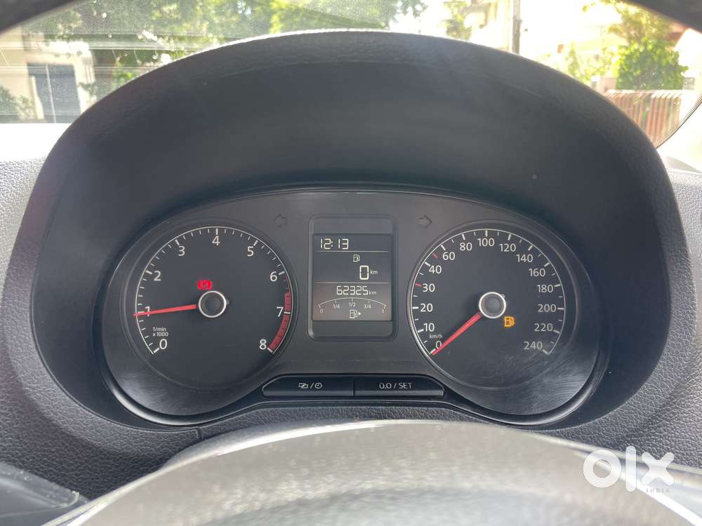 Volkswagen Polo Petrol Highline 1.2l, 2014, Petrol