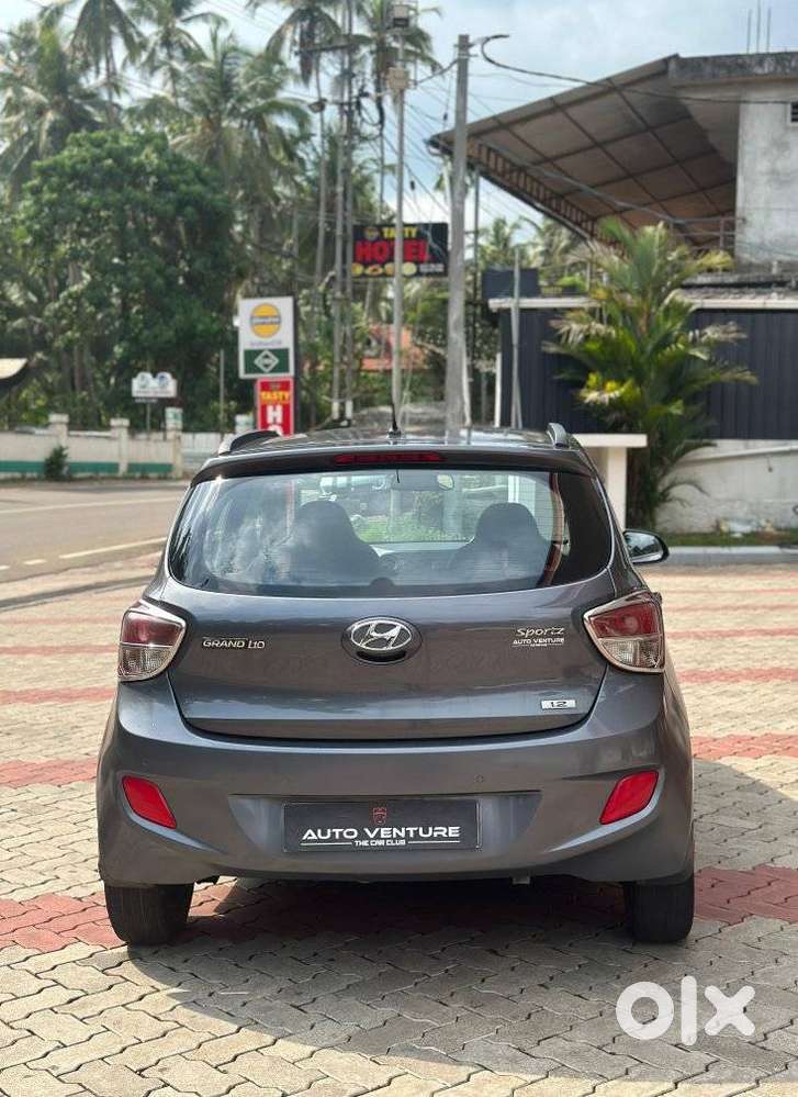 Hyundai Grand I10 2013-2016 Sportz, 2015, Petrol