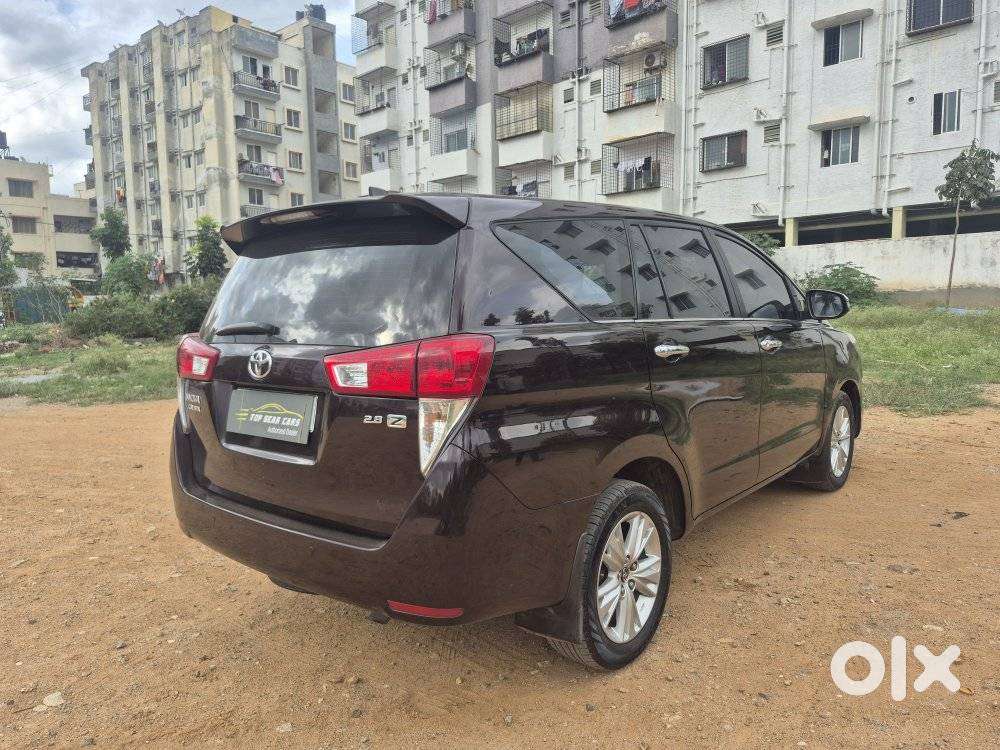 Toyota Innova Crysta 2.8z Automatic, 2016, Diesel