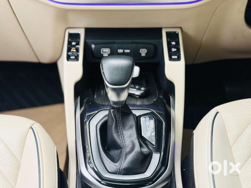 Kia Carens 1.4 Luxury Plus 6 Str, 2022, Petrol