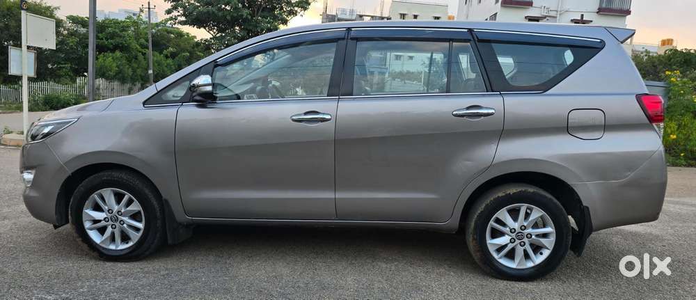 Toyota Innova Crysta Zx 2.4 Diesel 7 Seater, 2017, Diesel