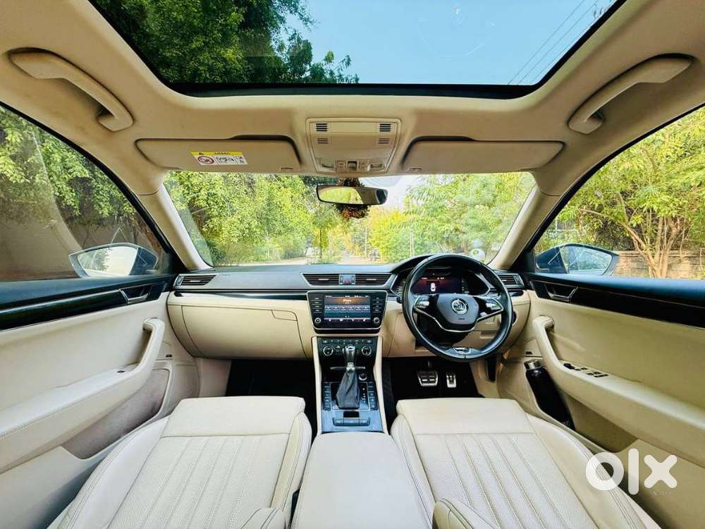 Skoda Superb 2.0 L&k Tsi At, 2022, Petrol
