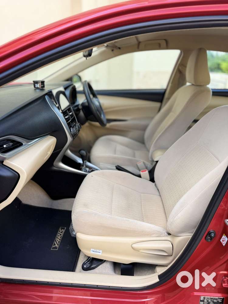 Toyota Yaris J Cvt, 2018, Petrol