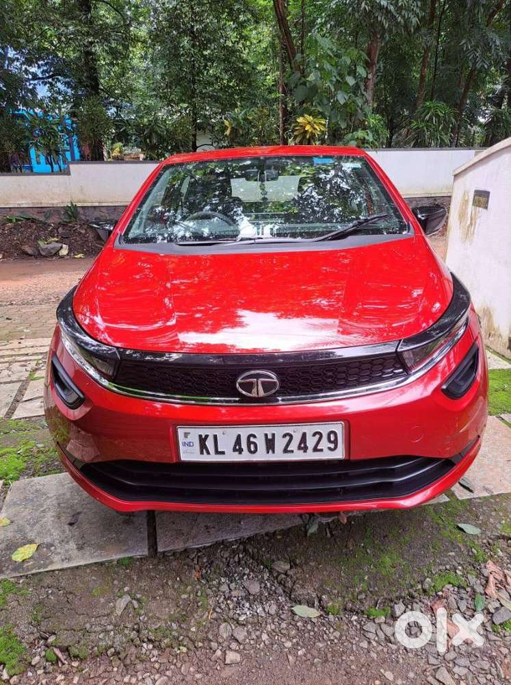 Tata Altroz 1.2 Xe, 2021, Petrol