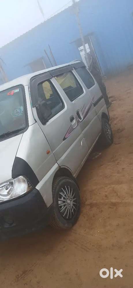 Maruti Suzuki Eeco 2016