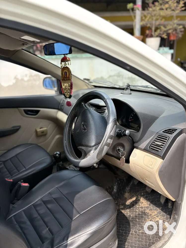 Hyundai Eon 2012 Petrol Well Maintained Second Owner New Tyres