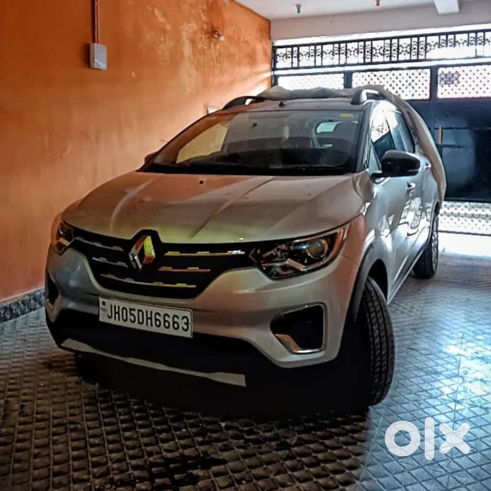 Renault Triber 2023 Petrol 4950 Km Driven