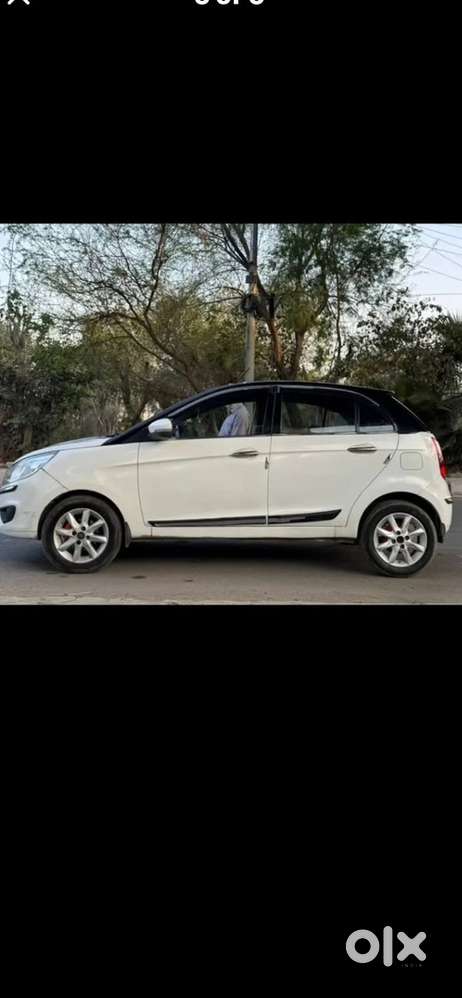 Tata Bolt Petrol 2015