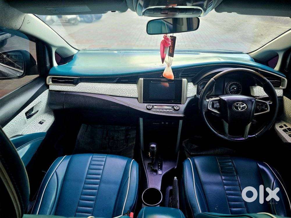 Toyota Innova Crysta 2.8z Automatic, 2016, Diesel