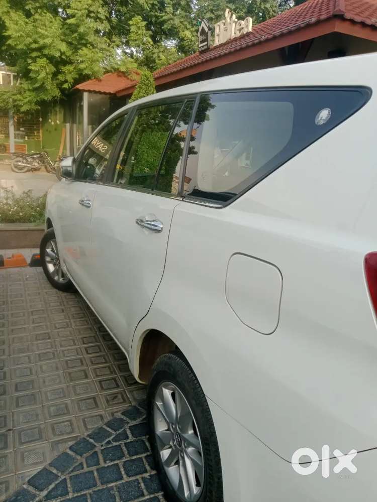 Toyota Innova Crysta 2019
