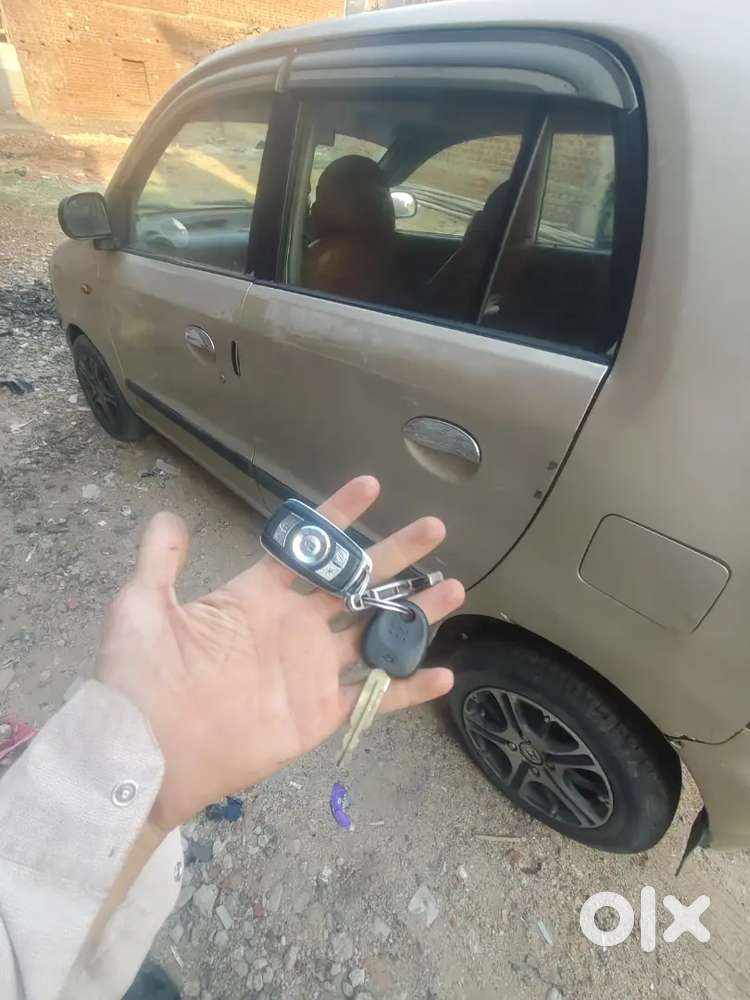 Gadi Full Condition 
Front Power Window Remote Control Car