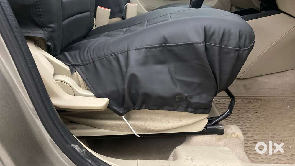 Maruti Suzuki Swift Dzire Amt Vxi, 2017, Petrol