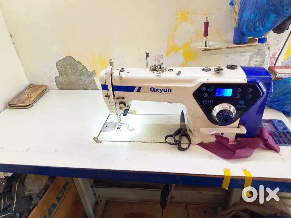 Tailor machine