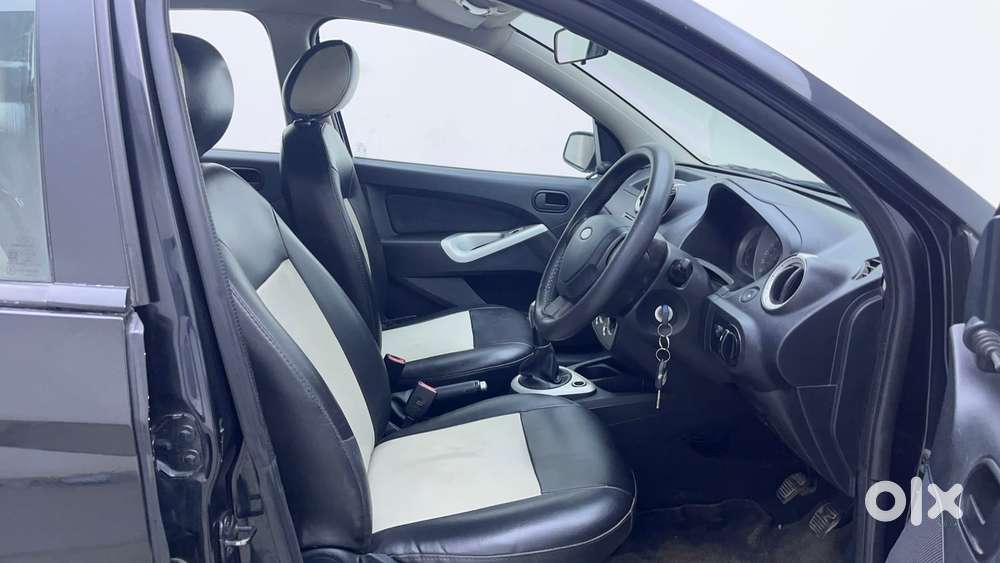 Ford Figo Petrol Zxi, 2013, Petrol