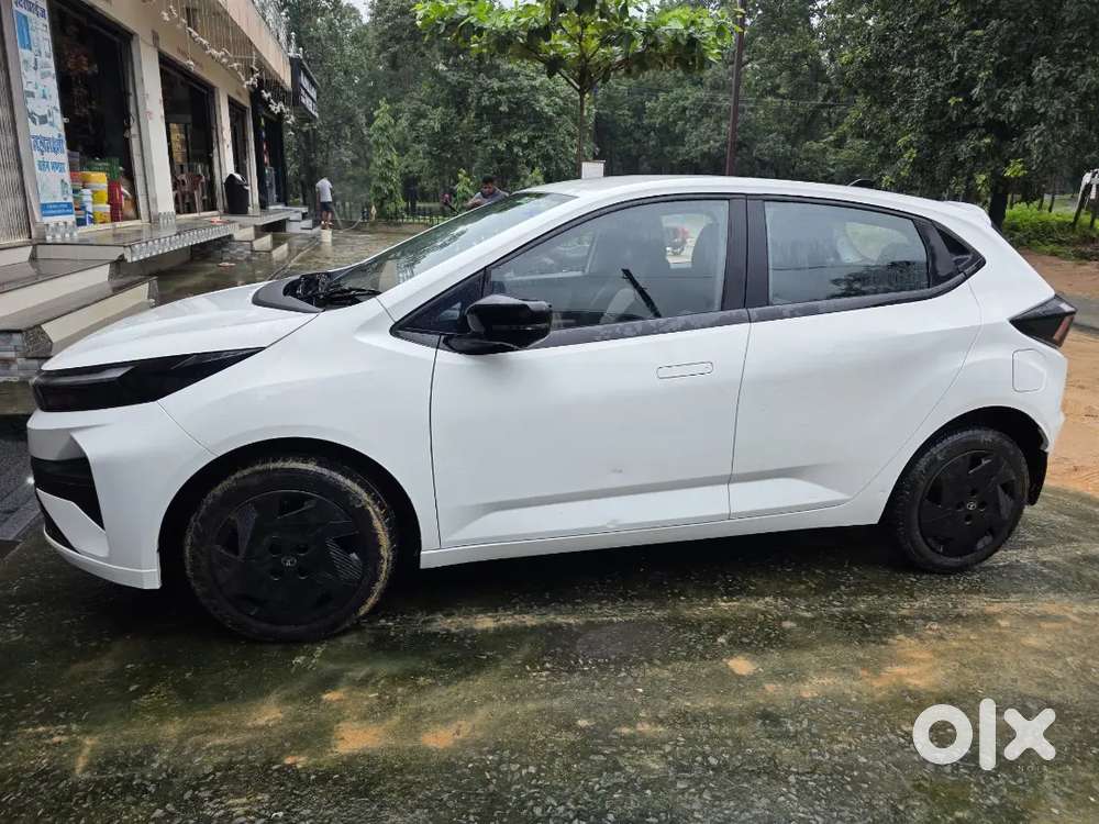 Tata Altroz Creative  2026 Petrol Manual