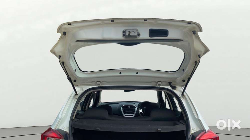 Tata Tiago 1.2 Revotron Xt, 2016, Petrol