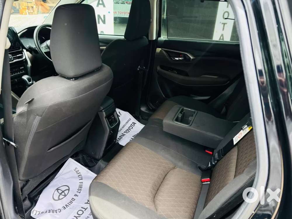 Toyota Urban Cruiser Hyryder, 2025, Petrol