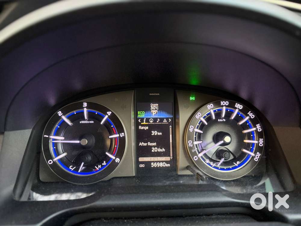 Toyota Innova Crysta 2.8 Zx At 7 Seater, 2019, Diesel