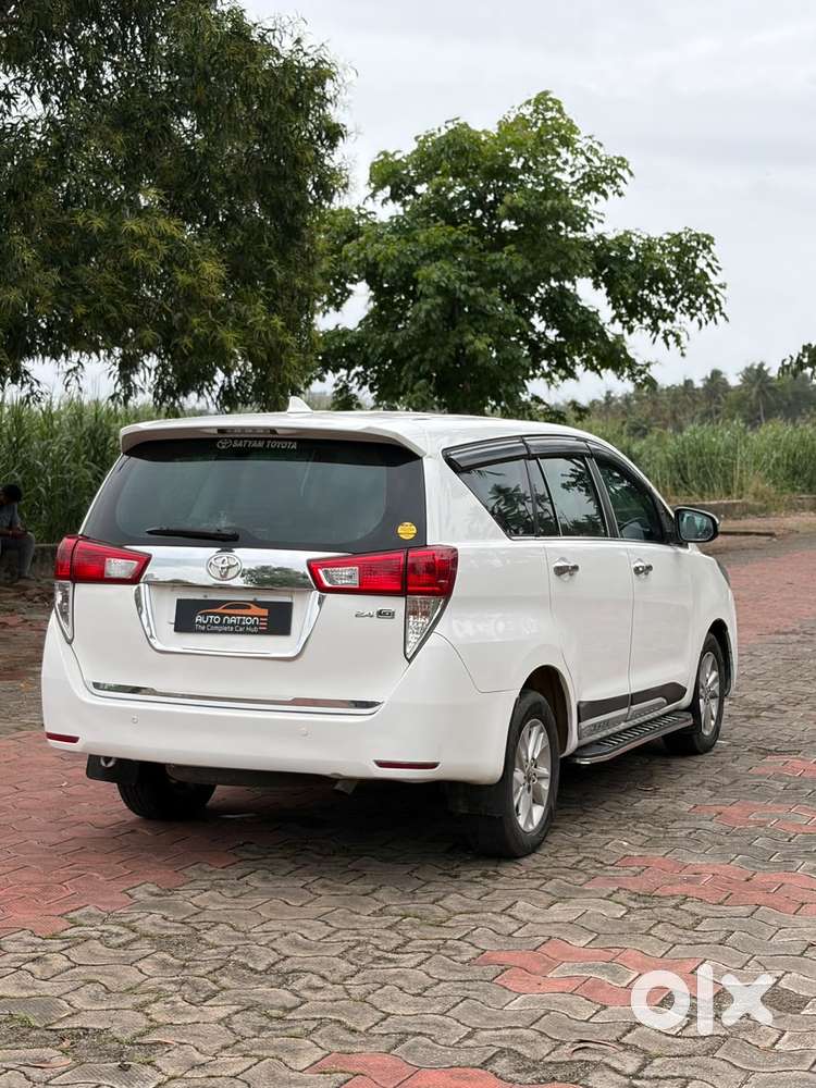 Toyota Innova Crysta 2.4 G Mt 8s, 2019, Diesel