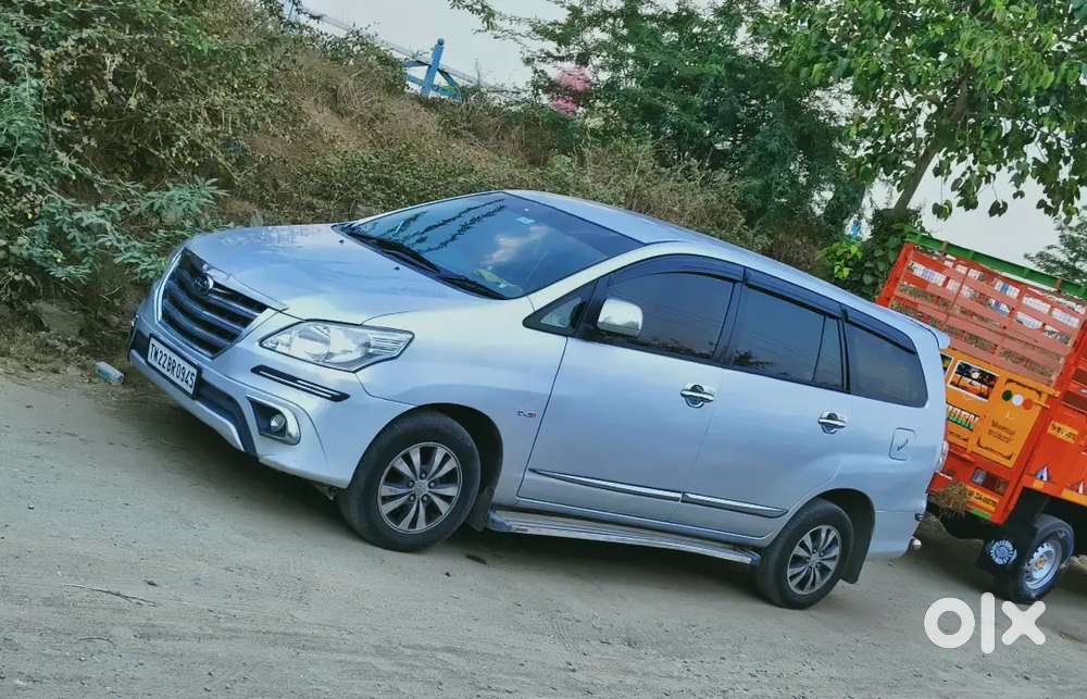 Toyota Innova 2010