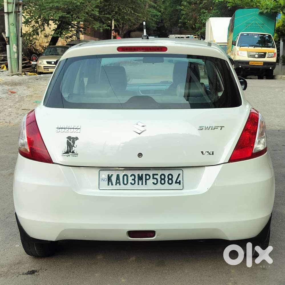 Maruti Suzuki Swift Vxi + Manual, 2011, Petrol