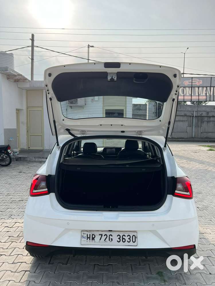 Hyundai I20 Sportz 1.2 Vtvt, 2023, Petrol