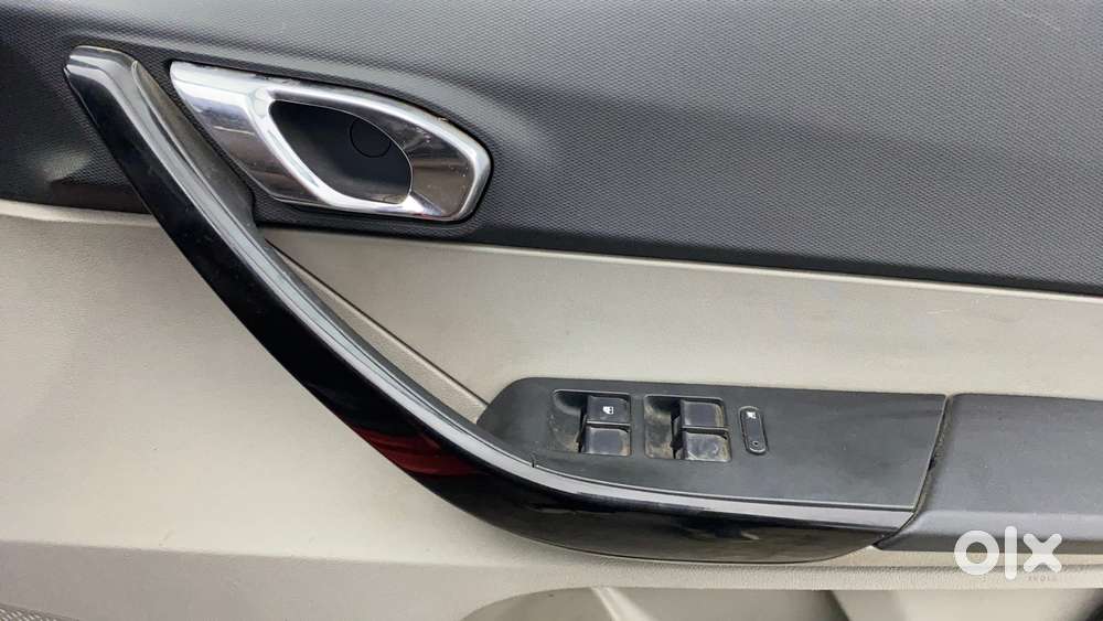 Tata Tiago 1.2 Revotron Xz, 2018, Petrol