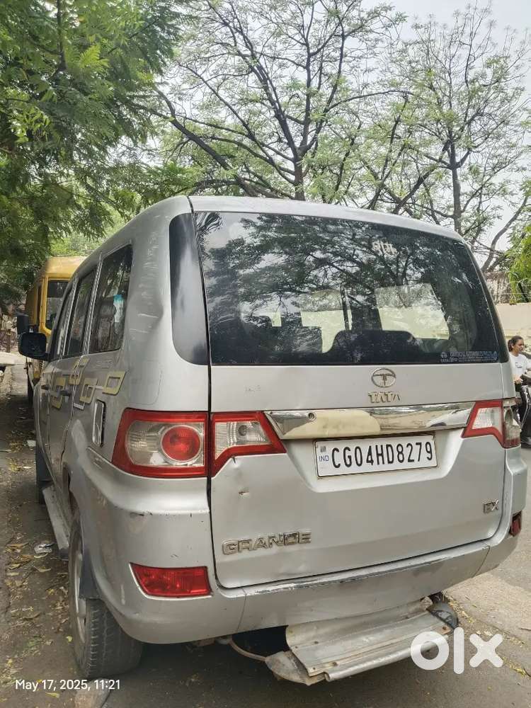 Tata Sumo Grande 2012