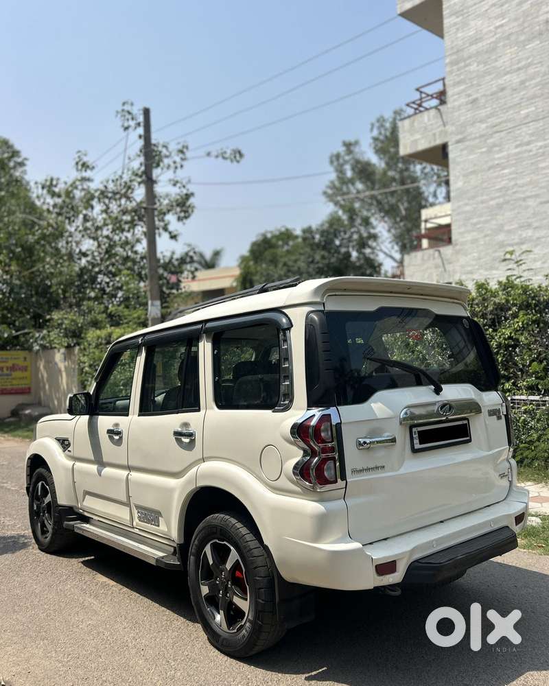 Mahindra Scorpio Classic 2.2 S 11 Mt 7 Str, 2018, Diesel