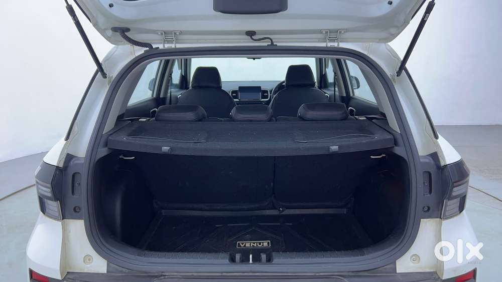 Hyundai Venue 1.0 Sx (o) Turbo Dct, 2023, Petrol