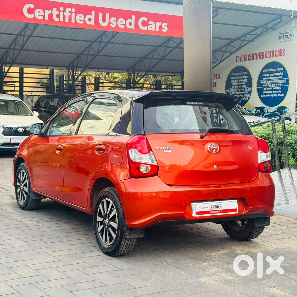 Toyota Etios Liva V Dual Tone, 2019, Petrol