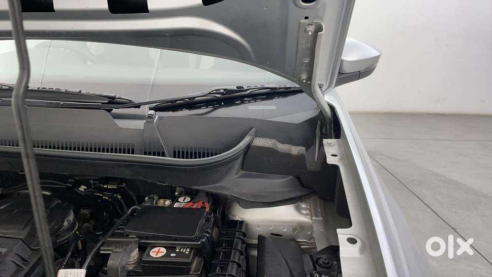 Volkswagen Taigun Topline 1.0 Tsi At (electric Seats), 2023, Petrol