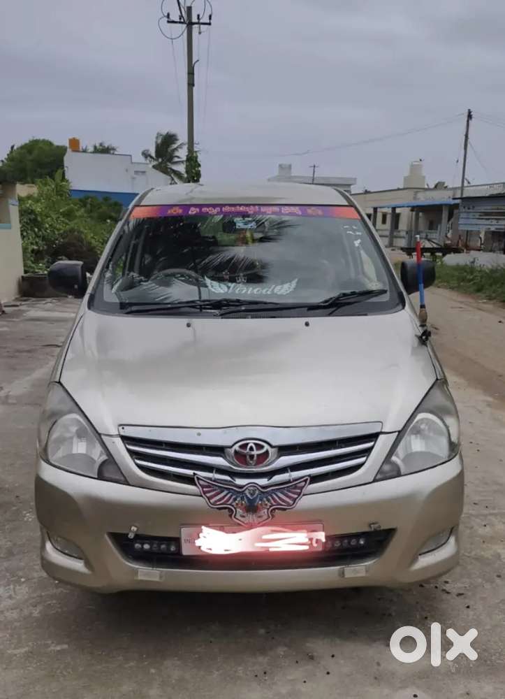 Toyota Innova 2011 Diesel Well Maintained